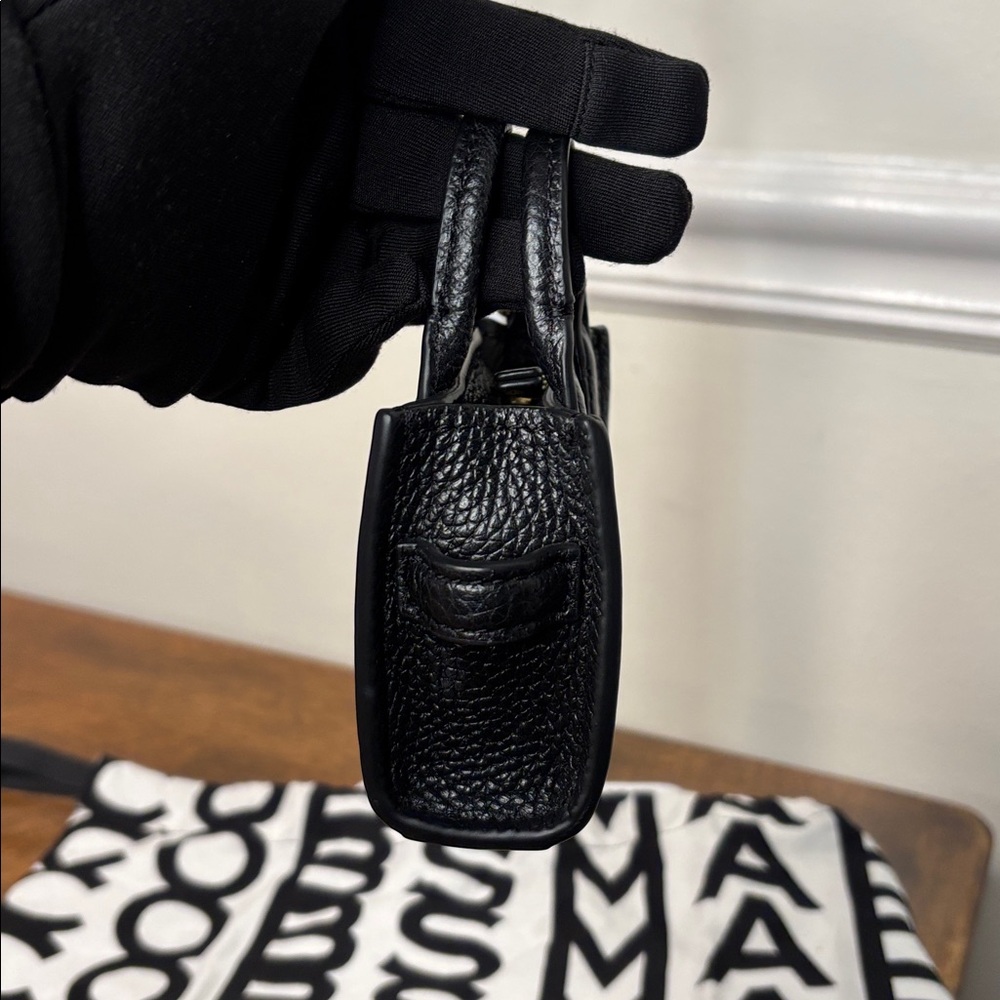 MARC JACOBS THE TOTE BAG: NANO BAG CHARM- AUTHENTIC - Picture 9 of 16
